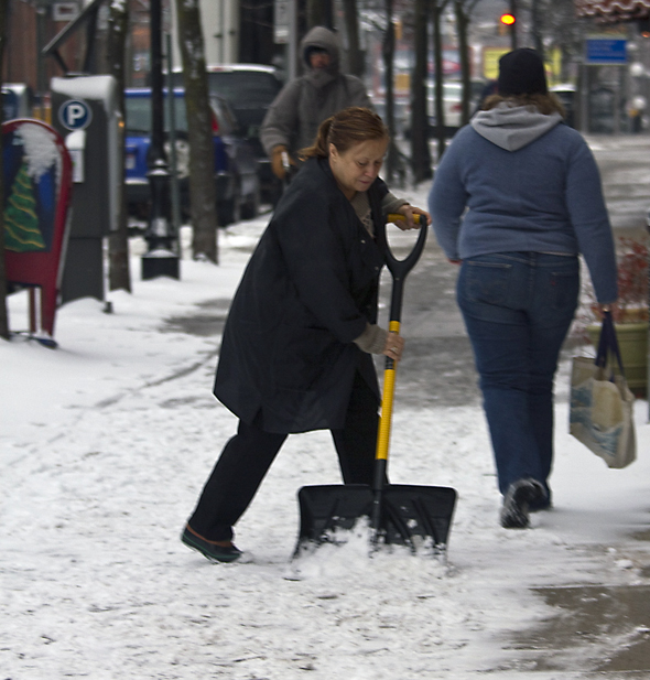 snowshoveling2.jpg