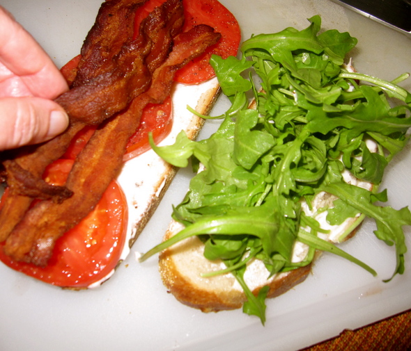 Bacon-Arugula-TomatoLampman.JPG