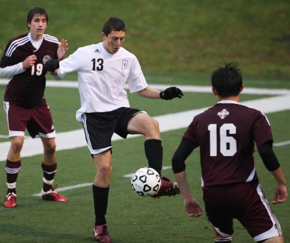 102611_SPT_PIONEER_UDJESUIT_SOCCER_JNS_15_fullsize.JPG