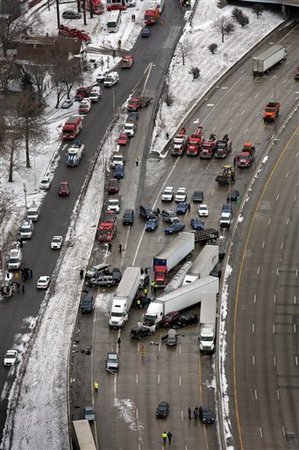 013113_freeway_crash_I75.jpg