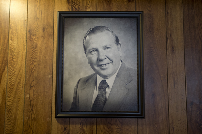 Ray Knight, founder of Ann Arbor's Knight's Steakhouse and Knight's Market,  dies at 84