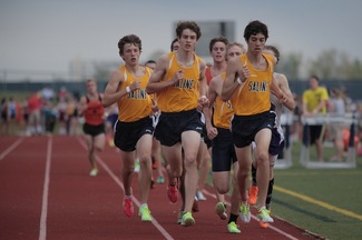 saline-boys-track-050412.JPG