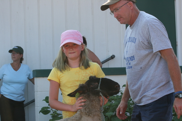 Chelsea-Dexter Lamb Club practice showmanship techniques for upcoming ...