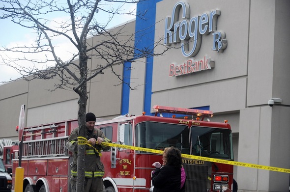 Kroger store reopens after gas odor prompts evacuation