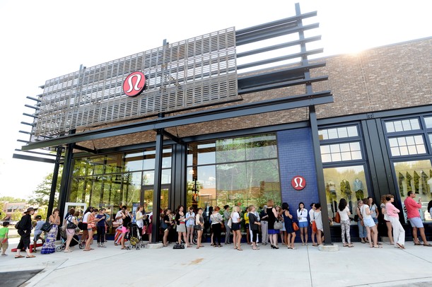 Shopping frenzy: Hundreds of people swarm Arbor Hills center on opening day