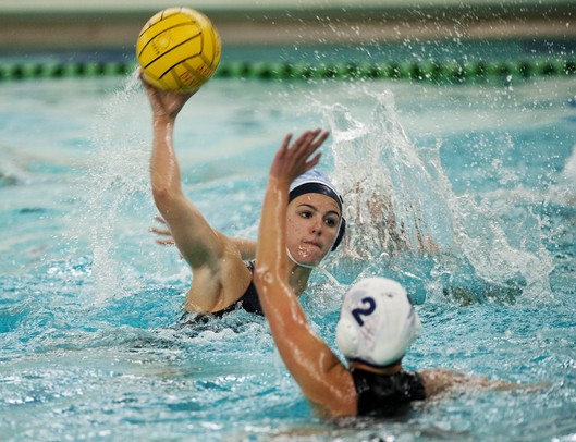 Huron, Skyline girls water polo teams easily advance past district play